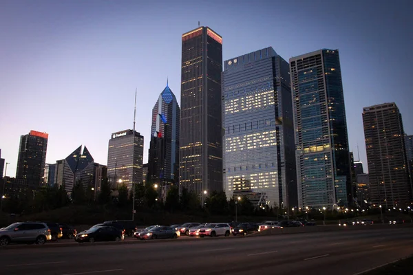 Unimos Diversidad Chicago Rascacielos Vista Por Noche — Foto de Stock