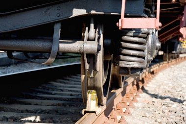 Yük vagonu. Demiryolu altyapısı. Demiryolu raylarının yapımı.