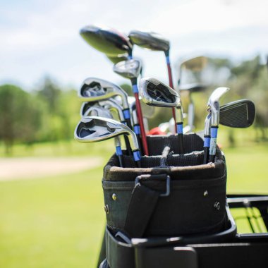 Golf Kulübü Çantası Fransa 'da bir sahada