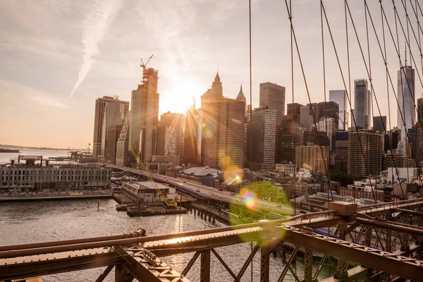 Вид Город Нью Йорк Залив Закате Бруклинского Моста Нью Йорк — стоковое фото