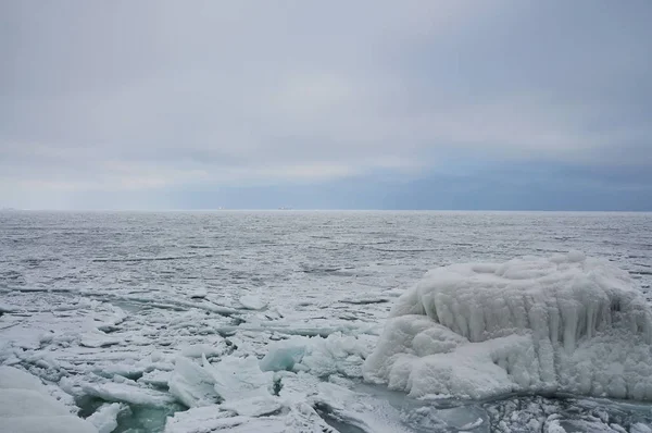 Mar Cubierto Hielo Congelado Bloques Hielo Mar Invierno Mar Negro —  Fotos de Stock