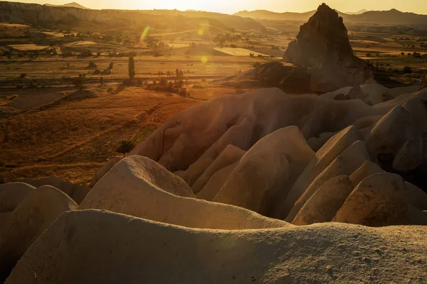 Frühmorgens Zwischen Den Malerischen Felsen Goreme Nationalpark Kappadokien Truthahn Selektiver — Stockfoto