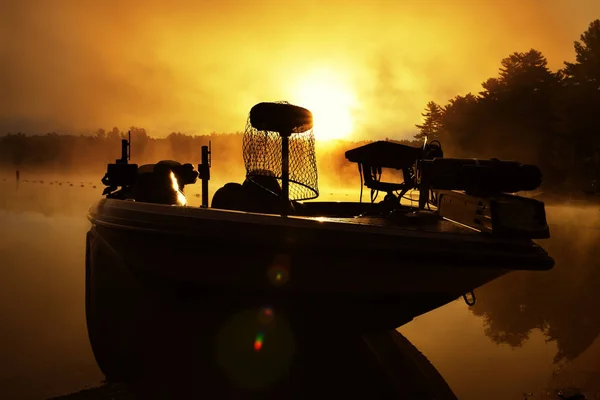 Fishing Boat Dawn Fishing Equipment Fog Forest Lake Fishing Usa — Stock Photo, Image