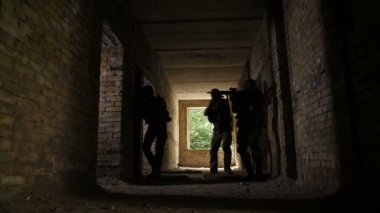 Ordusu askerlerinin askeri operasyon sırasında