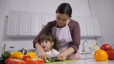 Pişirme anne çocuğuna özürlü down sendromu