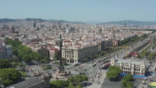 Barselona Columbus anıtı havadan görünümü — Stok video