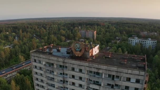 Drone Shot av Pripyat Town Panorama vid Sunrise — Stockvideo