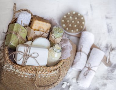 Ahşap arkaplanda spa kompozisyonu