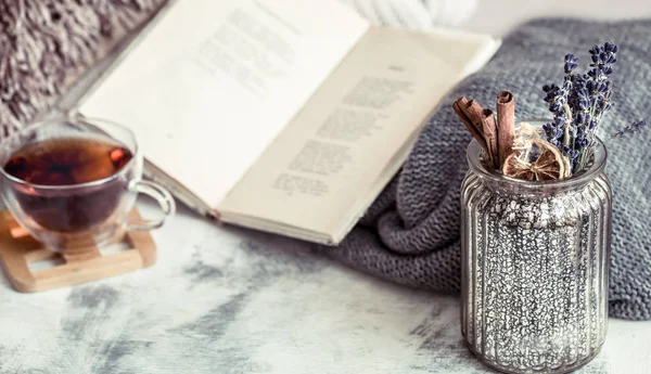 Eine Tasse Tee Auf Dem Tisch Inneren Des Hauses Das — Stockfoto