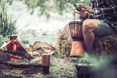 adam yangın niteliğine turistik tesisler ile kamp kavramı