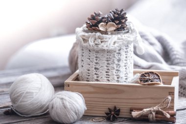 Konu ahşap zemin, ev Hobiler örgü ile kompozisyon