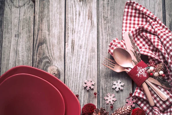 Cena Navidad Con Hermosos Cubiertos Decoraciones Festivas Sobre Fondo Madera — Foto de Stock