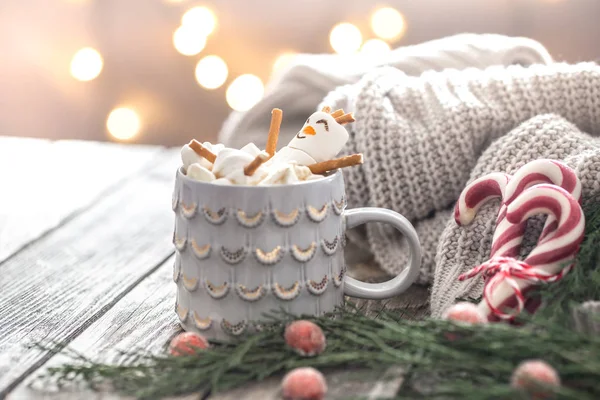 Conceito Cacau Natal Com Marshmallows Fundo Madeira Uma Atmosfera Festiva — Fotografia de Stock