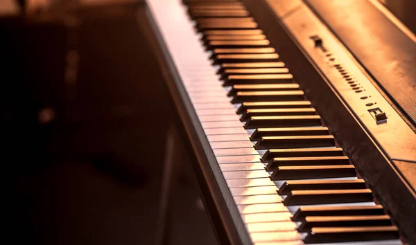 Piyano Tuşları Yakın Çekim Güzel Renkli Arka Plan Müzik Aletleri — Stok fotoğraf