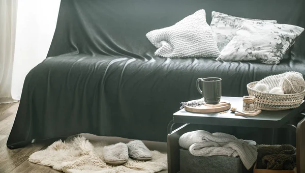 Cozy Home Interior Living Room Black Sofa Decorative Pillows Small — Stock Photo, Image