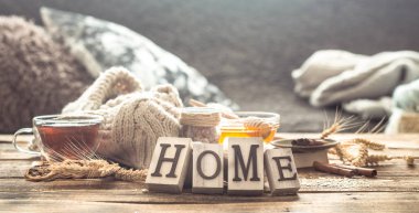 Bir fincan çay ile natürmort ev konfor