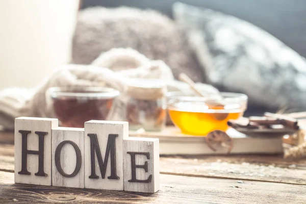 Ainda vida casa conforto com uma xícara de chá — Fotografia de Stock