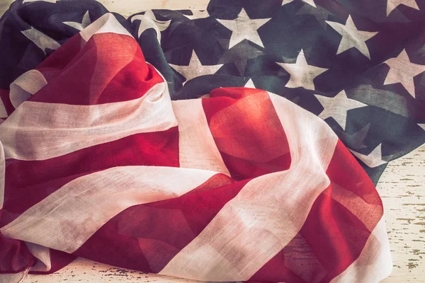 Nationalpatriotische Symbole. die alte amerikanische Flagge. — Stockfoto