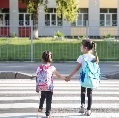 Kız çocuklarla okul eğitim konsepti geri, İlköğretim Stud