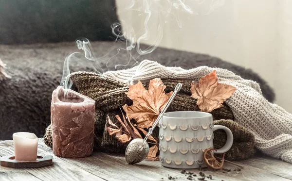 Cozy autumn morning breakfast in bed still life scene. Steaming — Stock Photo, Image