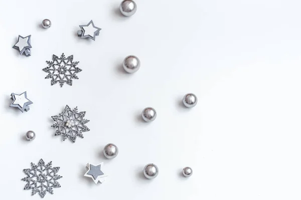 Accesorios de Navidad o Año Nuevo sobre fondo blanco isométrico — Foto de Stock