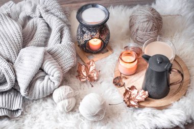 Sonbahar-Kış rahat ev hala bir fincan sıcak içki ile hayat.