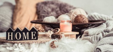 Rahat bir evde Natürmort ev dekorasyonu.