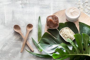 Vücut bakımı için Wellness öğeleri ile Spa kompozisyon.