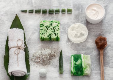 Vücut bakımı için Wellness öğeleri ile Spa kompozisyon.