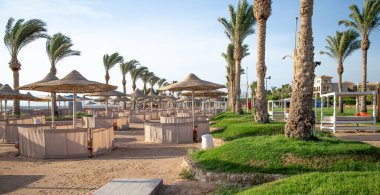 Coronavirus 'un yerelleştirilmesi sırasında otelin boş bir bölümü. Turizm krizi .