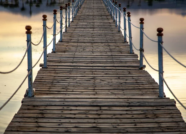 Fondo Hermoso Muelle Madera Largo Primer Plano Puesta Del Sol —  Fotos de Stock