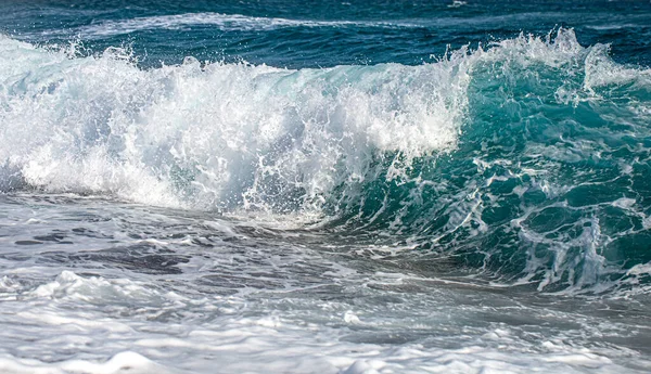 Hermosos Mares Furiosos Con Espuma Mar Olas Antecedentes Las Olas — Foto de Stock