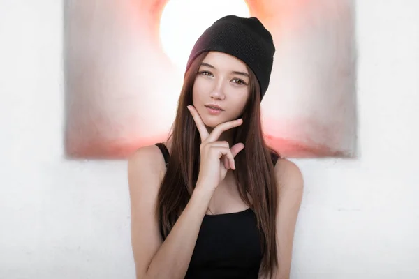 Retrato Una Hermosa Chica Con Sombrero Imagen De Stock