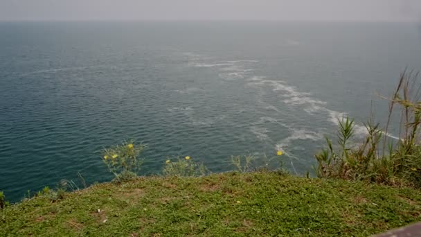 Beautiful beach by the sea — Stock Video