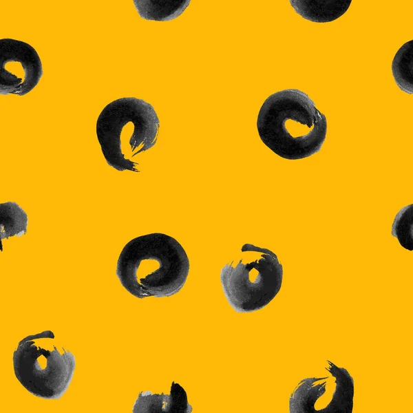 Illustrazione vettoriale di puntino nero senza cuciture, motivo a cerchi dipinti a mano con diversi effetti grunge macchie arrotondate isolate su sfondo giallo. Goog per tessuto, avvolgimento, tessile . — Vettoriale Stock