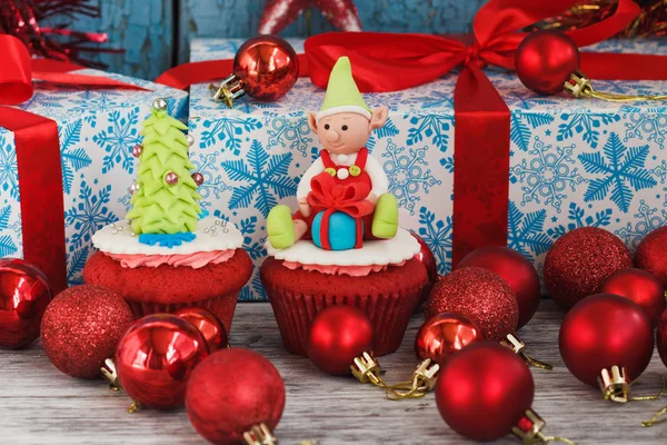 Cupcakes Noël Avec Des Décorations Colorées Mastic Confiserie Fond Mise — Photo