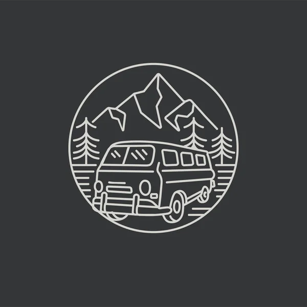 Icône vectorielle ou logo des montagnes. Emblème ambulant ou badge rond avec paysage montagneux. Conception pour t-shirt et impression . — Image vectorielle