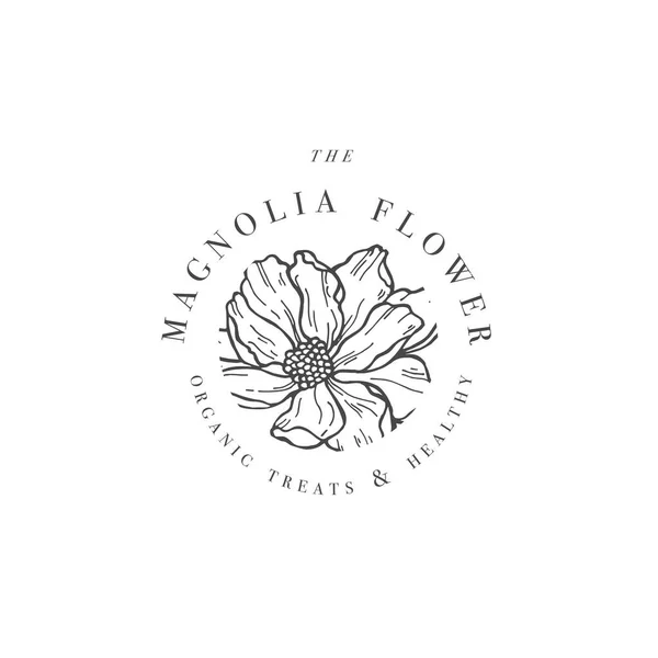 Hand zeichnen Vektor Magnolie Blumen Logo Illustration. Blumenkranz. Botanisches florales Emblem mit Typografie auf weißem Hintergrund. — Stockvektor