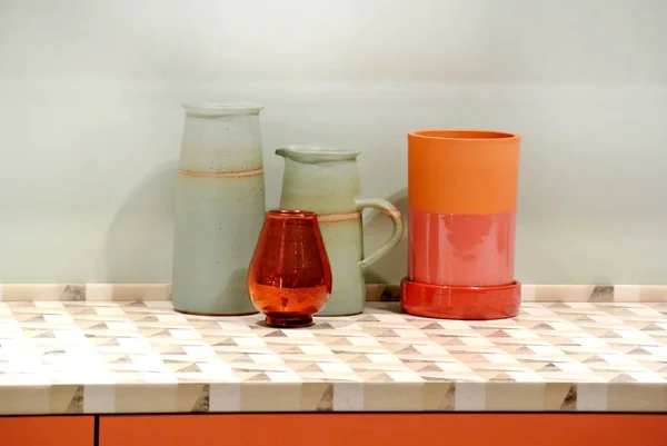 厨房台面陶瓷容器 — 图库照片