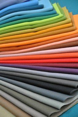 renkli kumaş artıkları