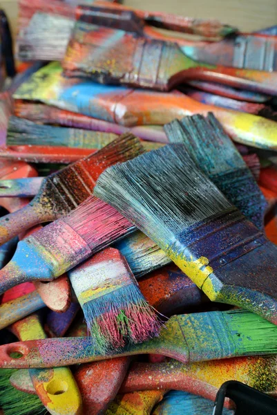Los Pinceles Colores Usados — Foto de Stock