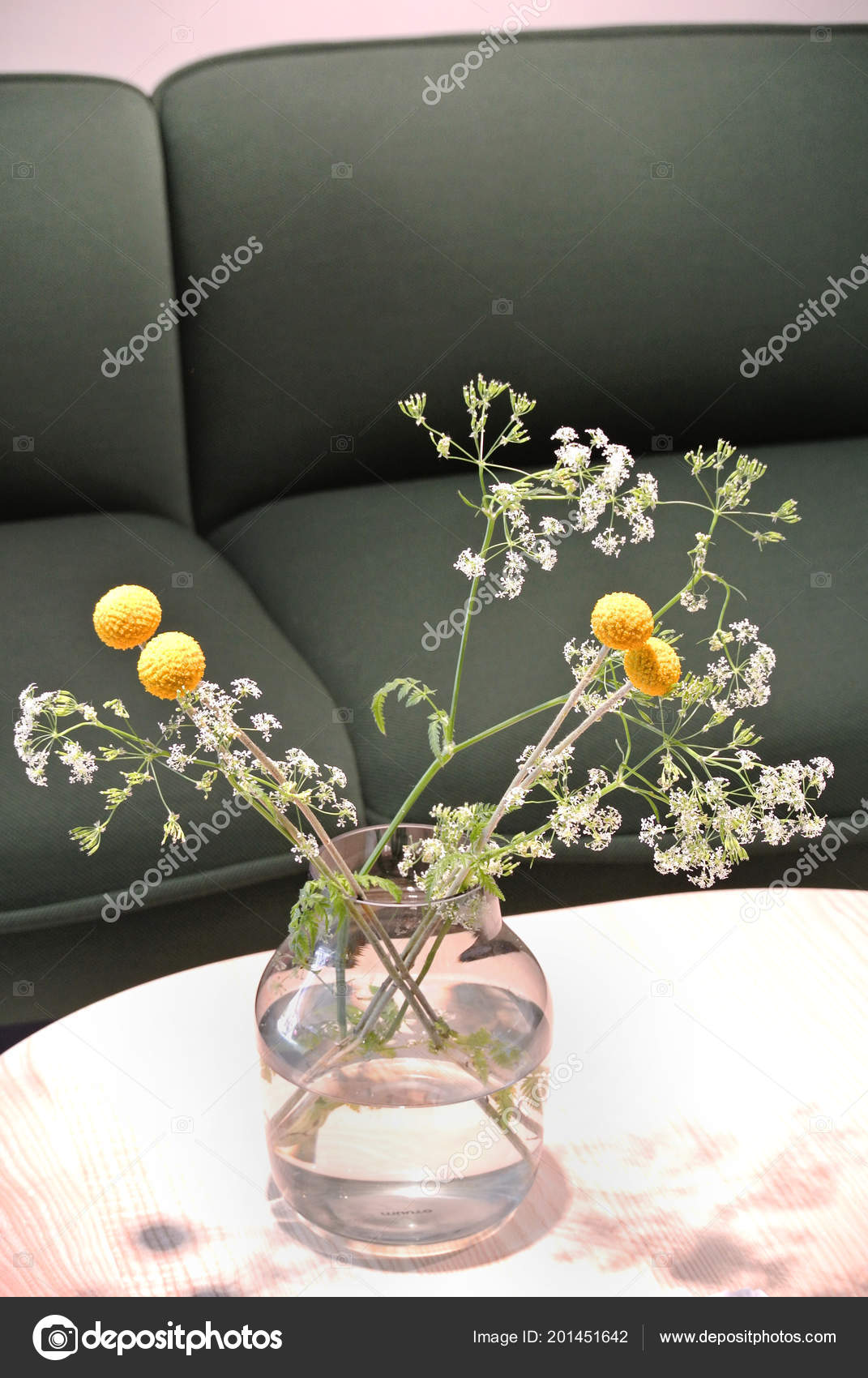 花と花瓶 ストック写真 C Elenacastaldi77 花と花瓶 ストック写真 C Elenacastaldi77