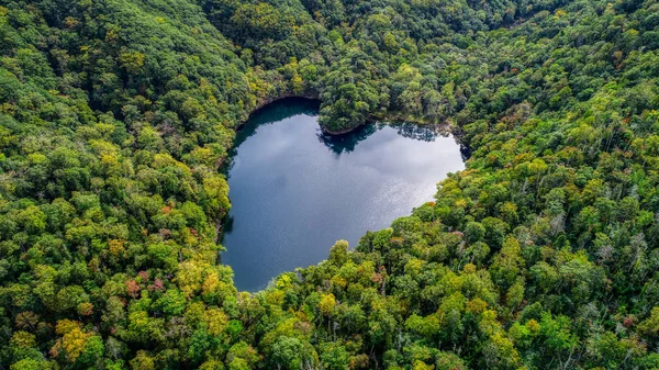 Hokkaido'da göl toyoni