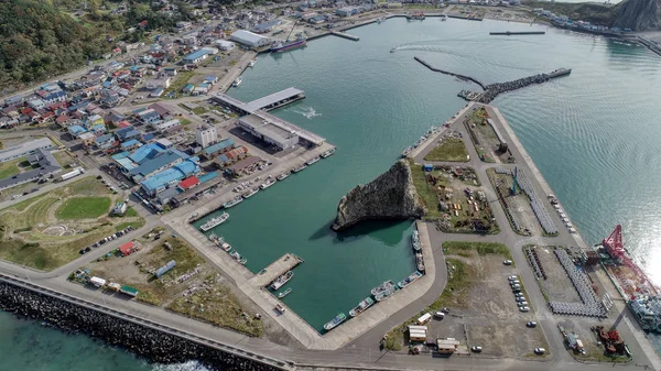 北海道様似港します — ストック写真