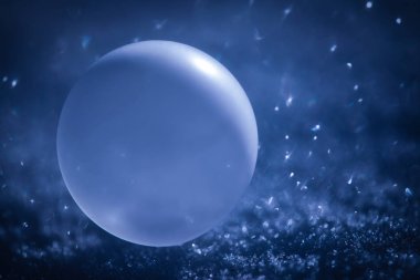 Kışın donmuş sabun köpüğü