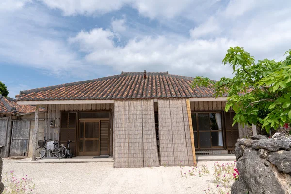 okinawa adasında taketomi