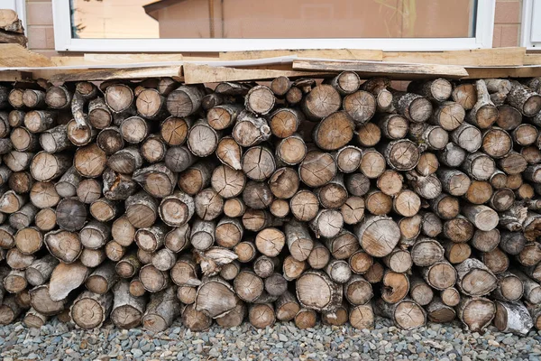 Firewood Perto Casa — Fotografia de Stock