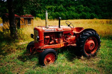 japonya'da eski traktör