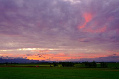 gün batımı gökyüzünde manzara