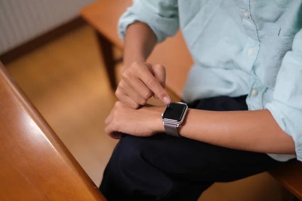 Young Man Smartwatch Japan — Stock Photo, Image